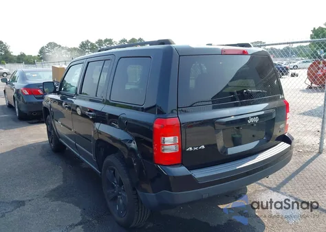2015 Jeep Patriot Latitude z USA, uszkodzony, nr VIN 1C4NJRFB3FD189910